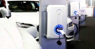 EV charging savings for taxi drivers using public electric vehicle charging station
