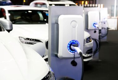 EV charging savings for taxi drivers using public electric vehicle charging station